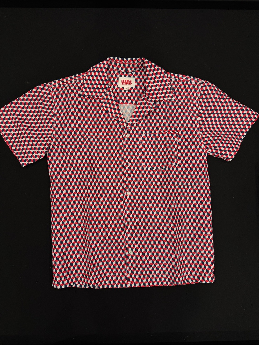 SOLID & STRIPED Red and Navy Geometric Short-Sleeve Button Down Shirt